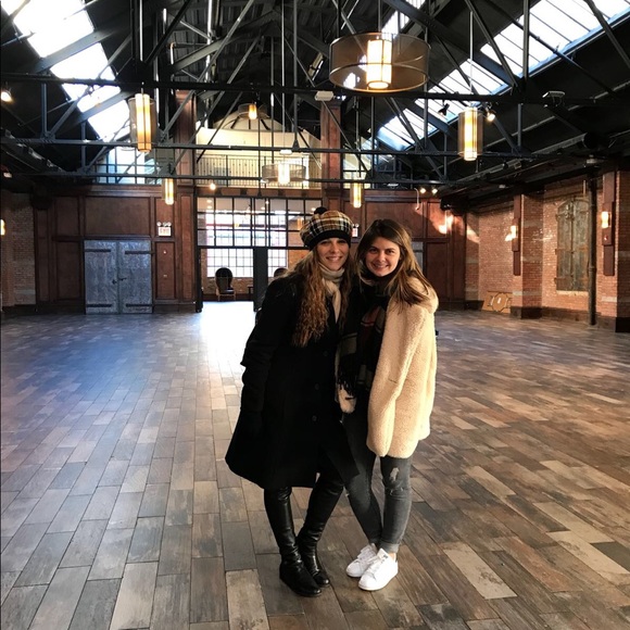 Meet your Posher, Angie - Picture 12 of 14